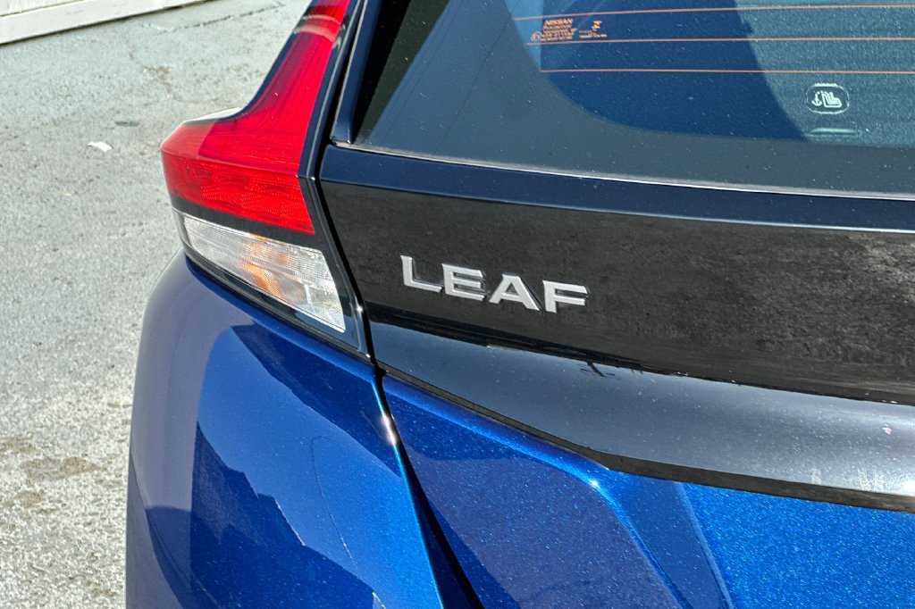 Used 2025 Nissan Leaf S FWD image 26