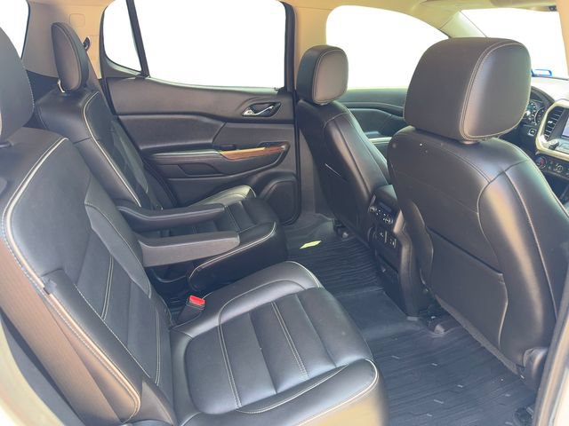 Used 2019 GMC Acadia Denali w/ Technology Package FWD image 10