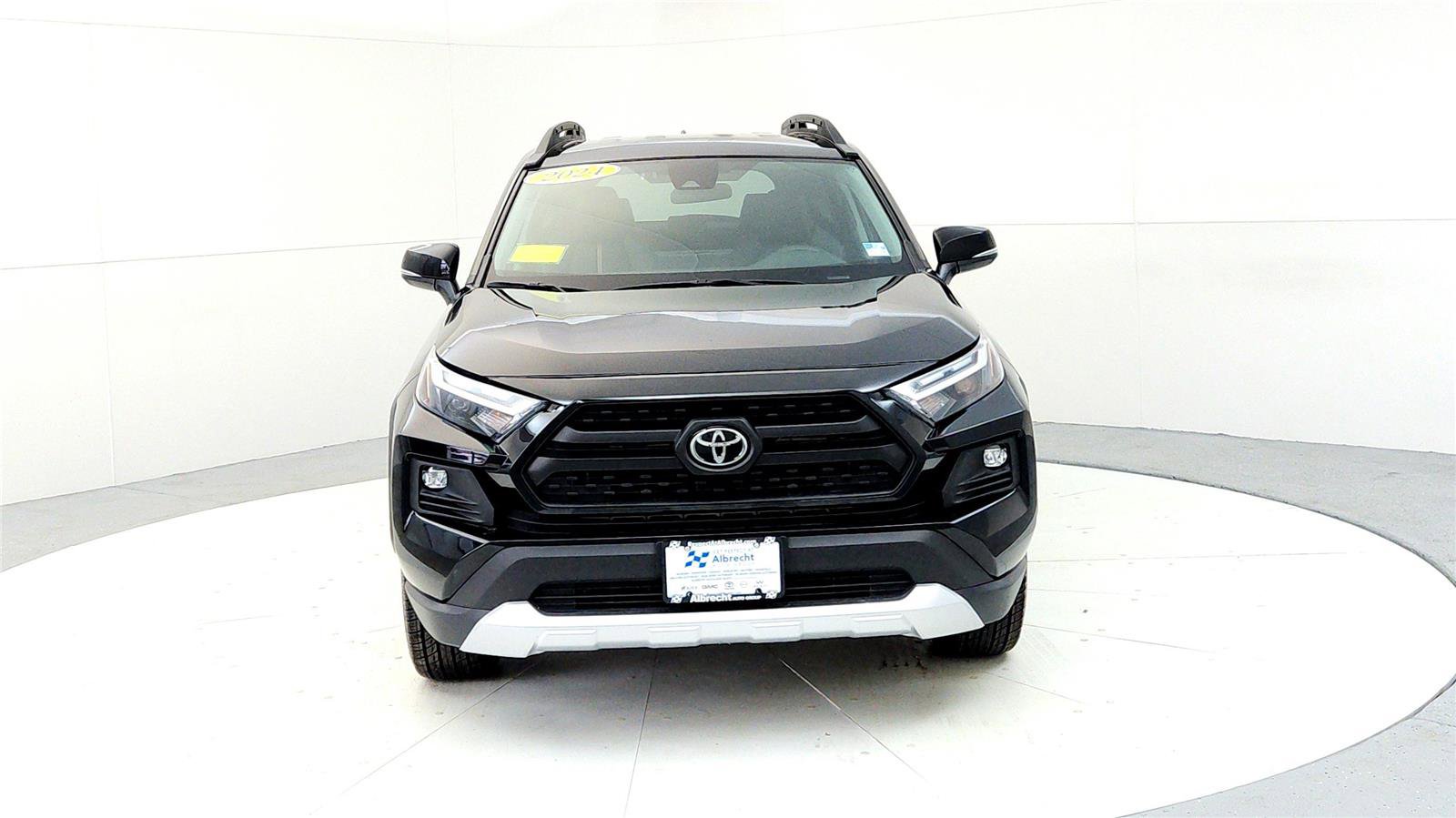 Used 2024 Toyota RAV4 Adventure image 8
