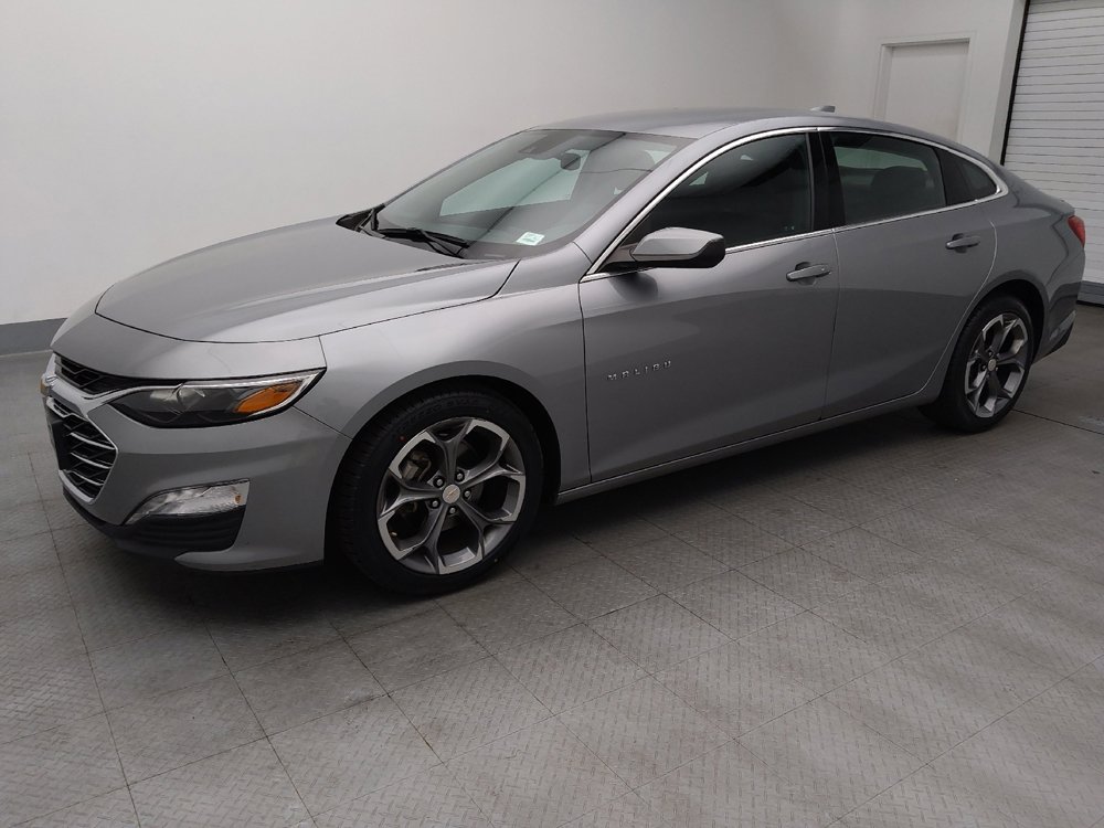Used 2023 Chevrolet Malibu LT image 2