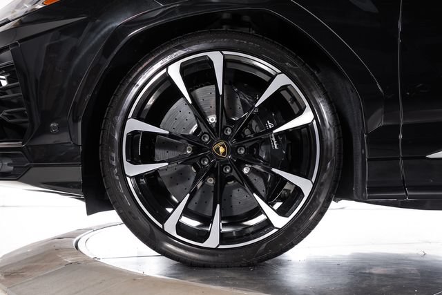 Used 2022 Lamborghini Urus AWD/4WD image 13