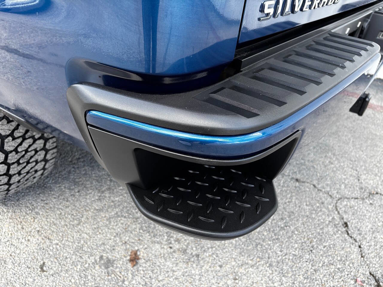 Used 2017 Chevrolet Silverado 1500 LT w/ All Star Edition image 12