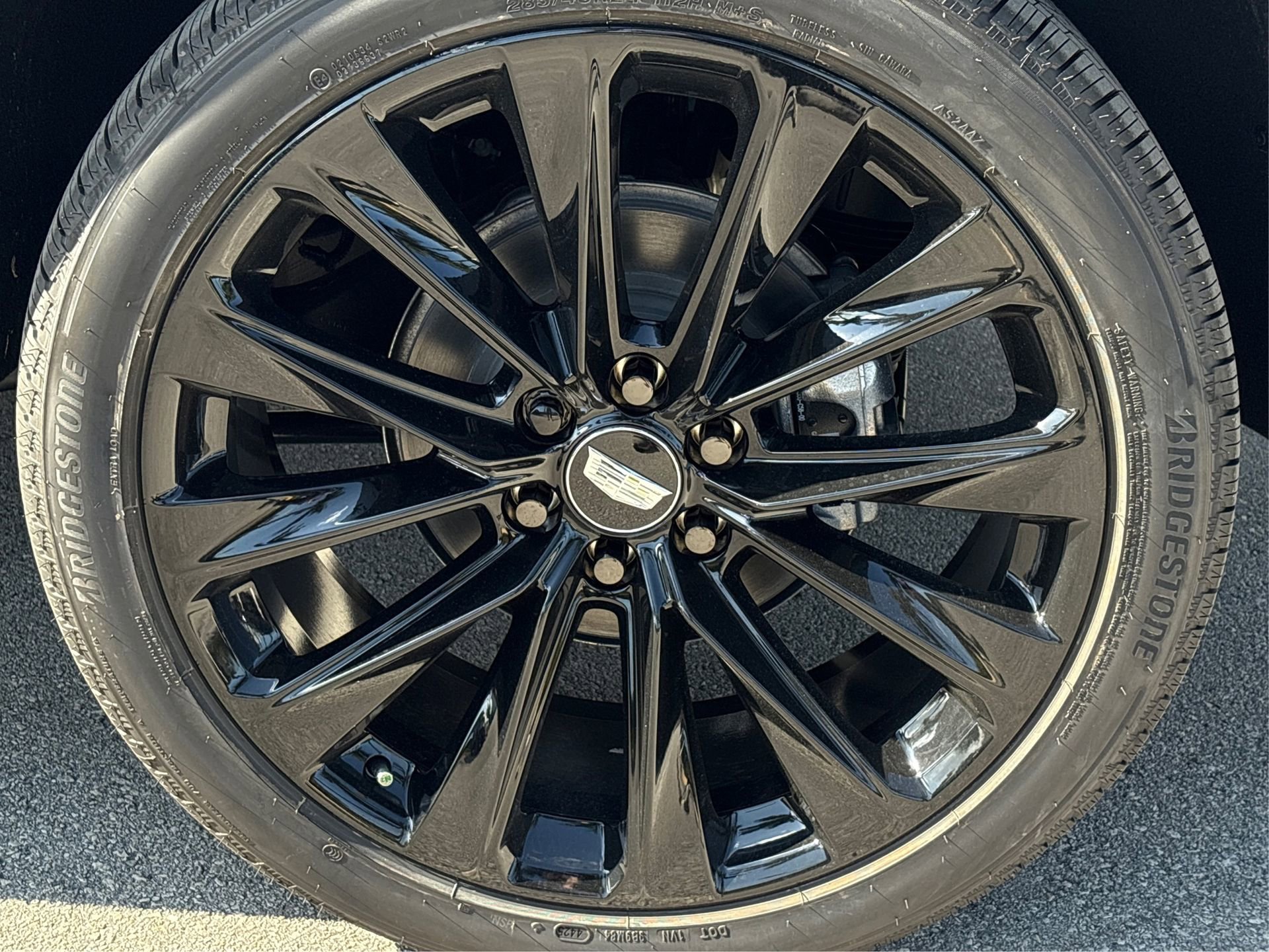 New 2026 Cadillac Escalade ESV Platinum Sport w/ LPO, ONYX Package image 13