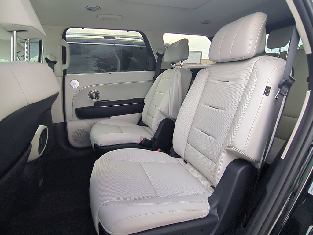 New 2027 Hyundai Palisade Calligraphy FWD image 17