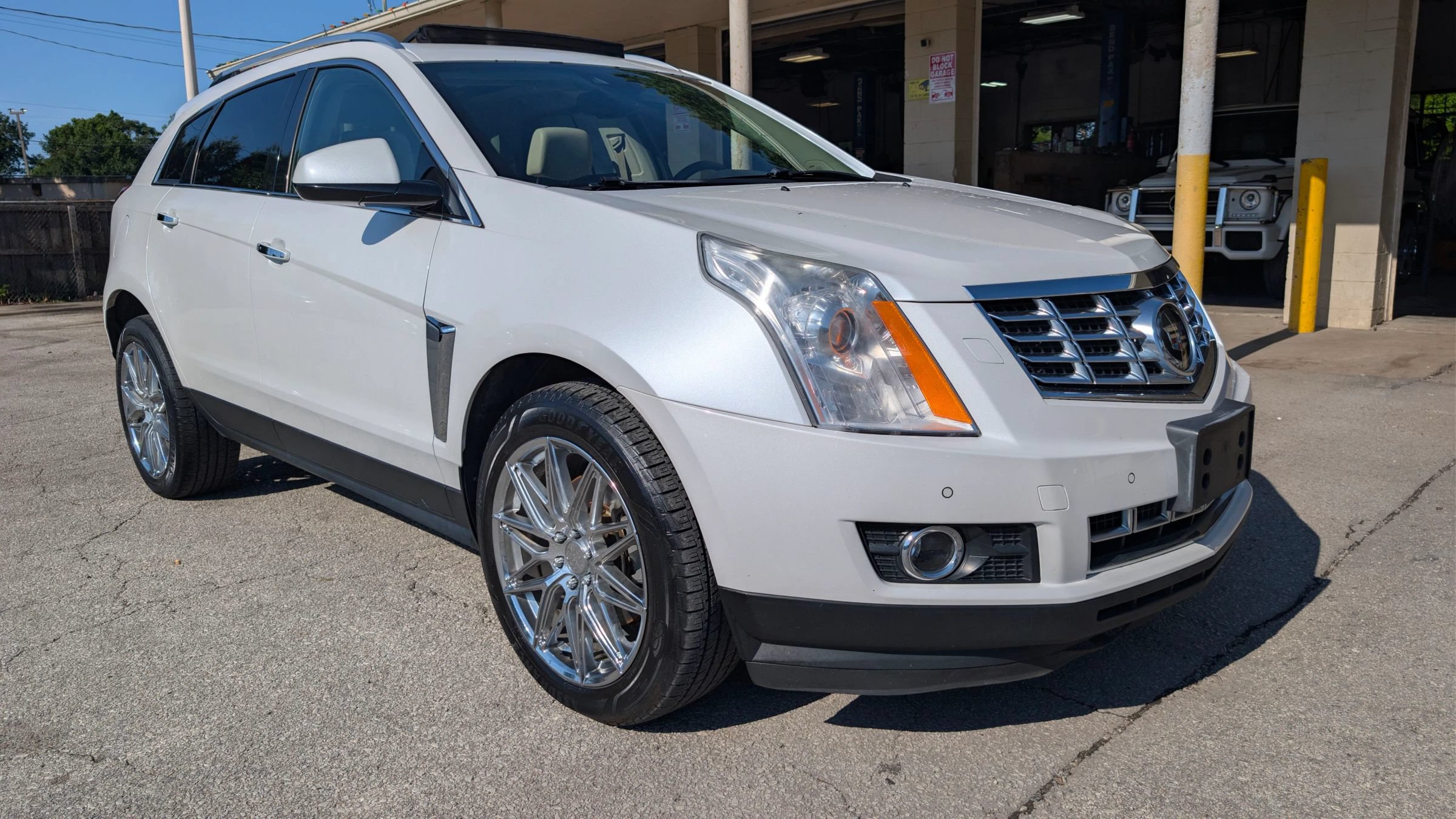 Used 2013 Cadillac SRX Premium w/ Driver Assist Package AWD/4WD image 1