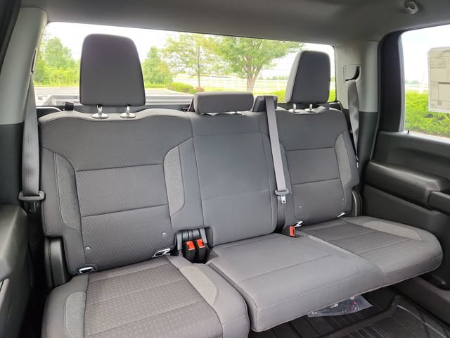 New 2026 Chevrolet Silverado 2500 Custom w/ Custom Value Package AWD/4WD image 17