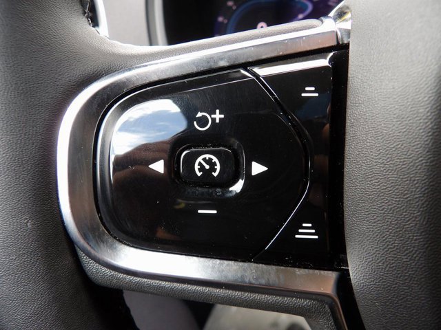 Certified 2024 Volvo XC90 B6 Plus w/ Protection Package Premier image 16