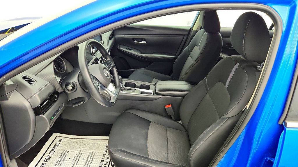 Used 2024 Nissan Sentra SV FWD image 17