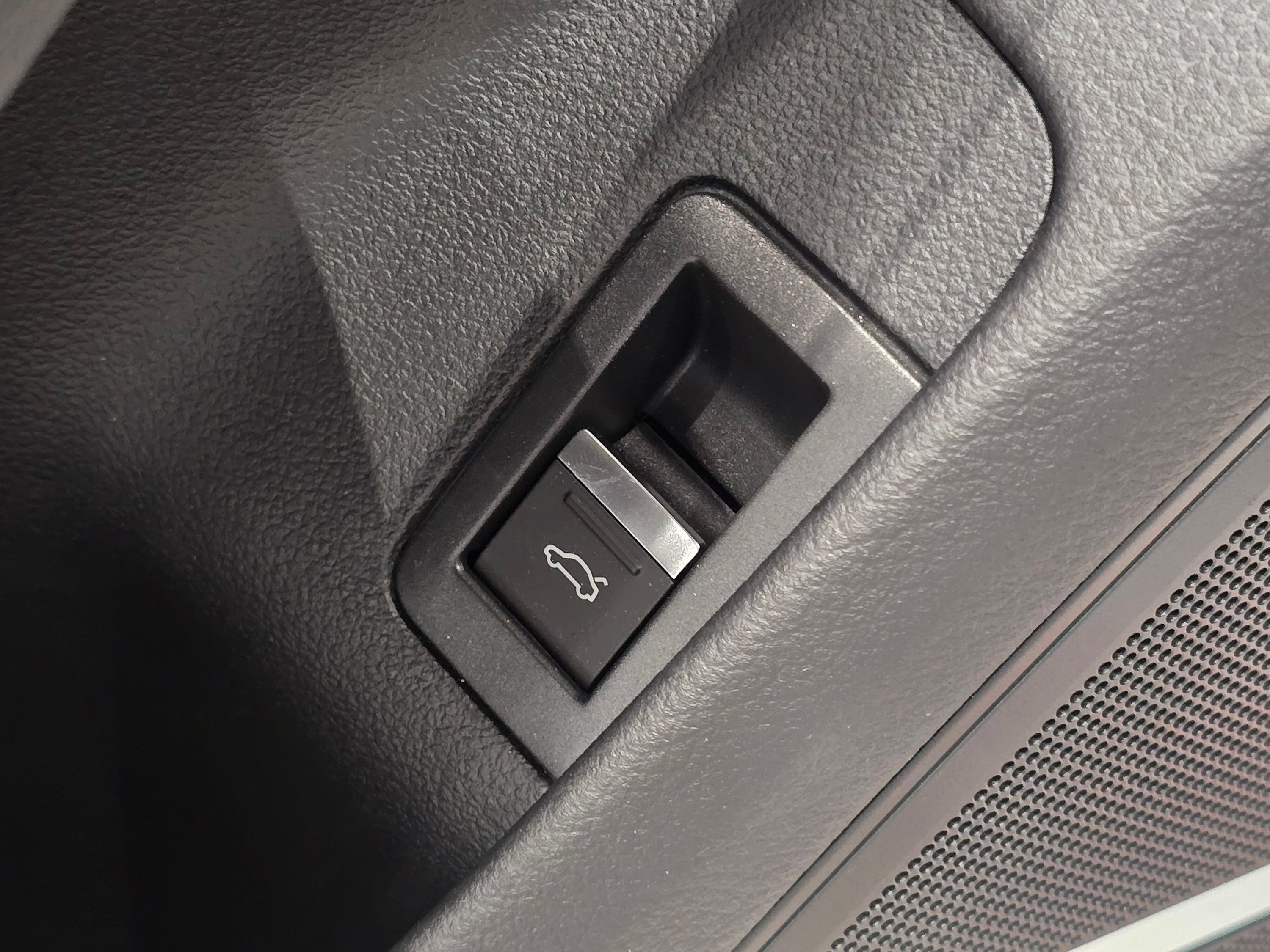 Used 2025 Audi RS 6 performance image 36