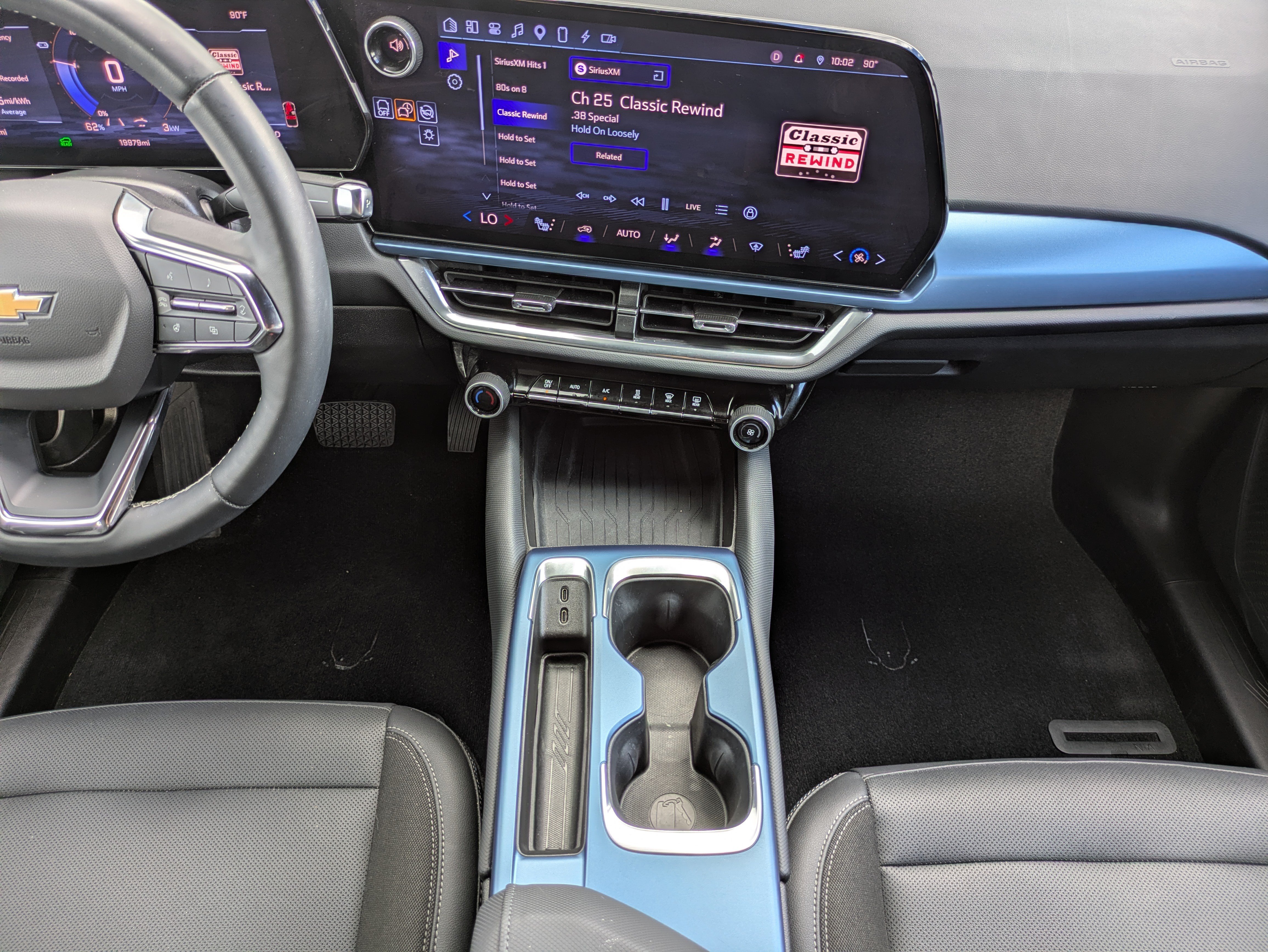 Used 2024 Chevrolet Equinox EV LT w/ LPO, Trailering Package FWD image 33