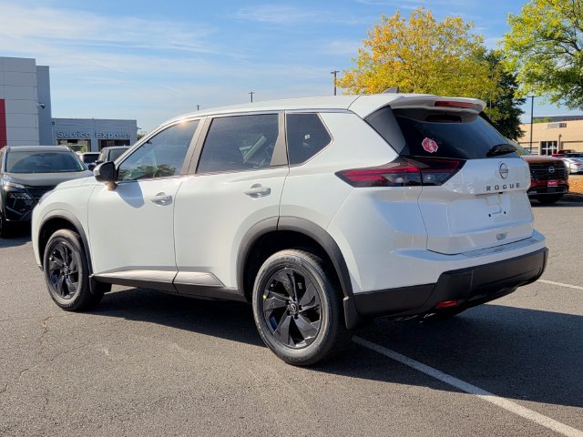 New 2026 Nissan Rogue SV FWD image 3