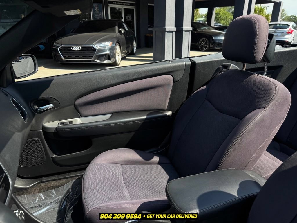 Used 2012 Chrysler 200 Touring FWD image 25