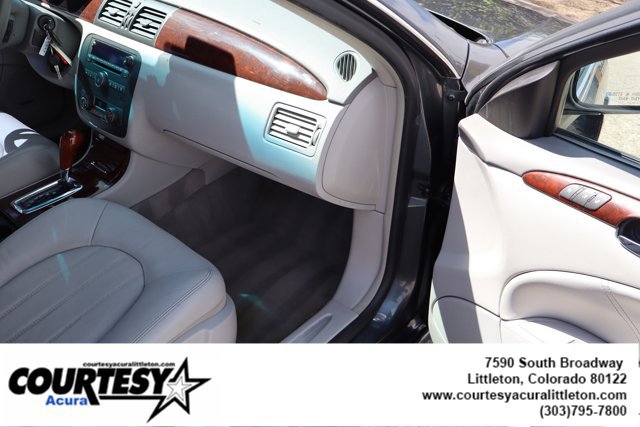 Used 2010 Buick Lucerne CXL FWD image 33