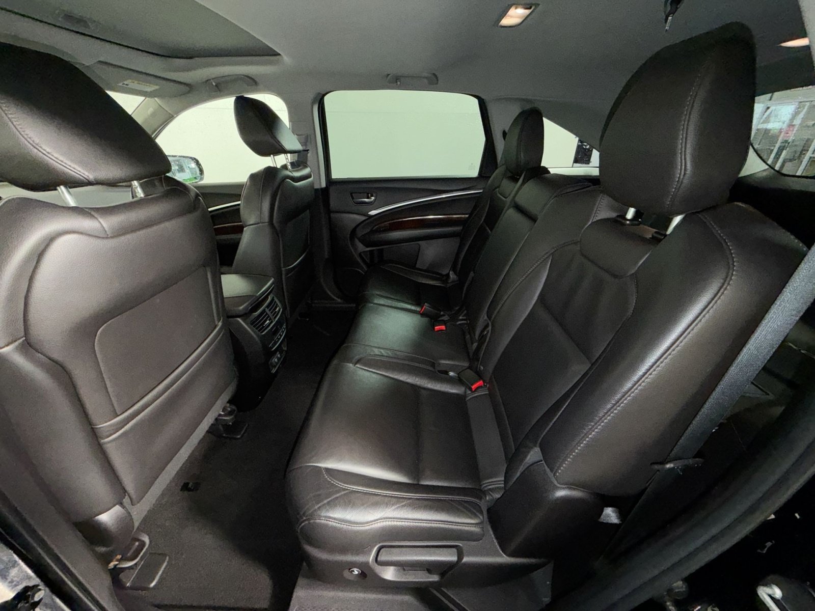 Used 2020 Acura MDX SH-AWD image 24