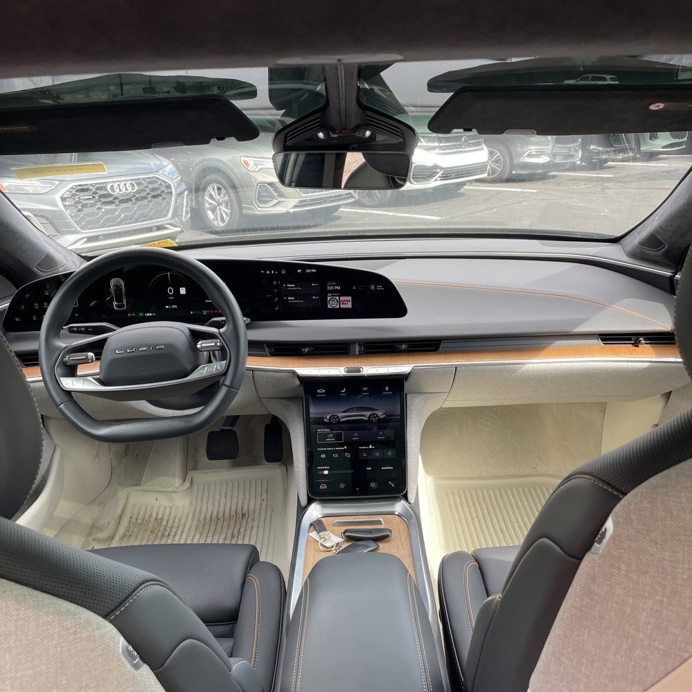 Used 2023 Lucid Air Touring image 14