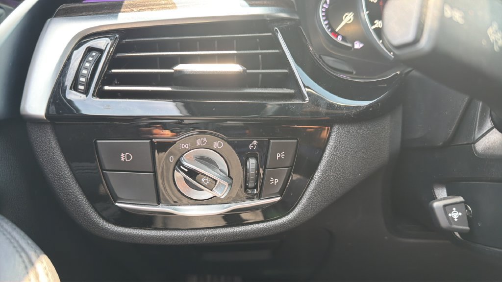 Used 2017 BMW 530i xDrive AWD/4WD image 20