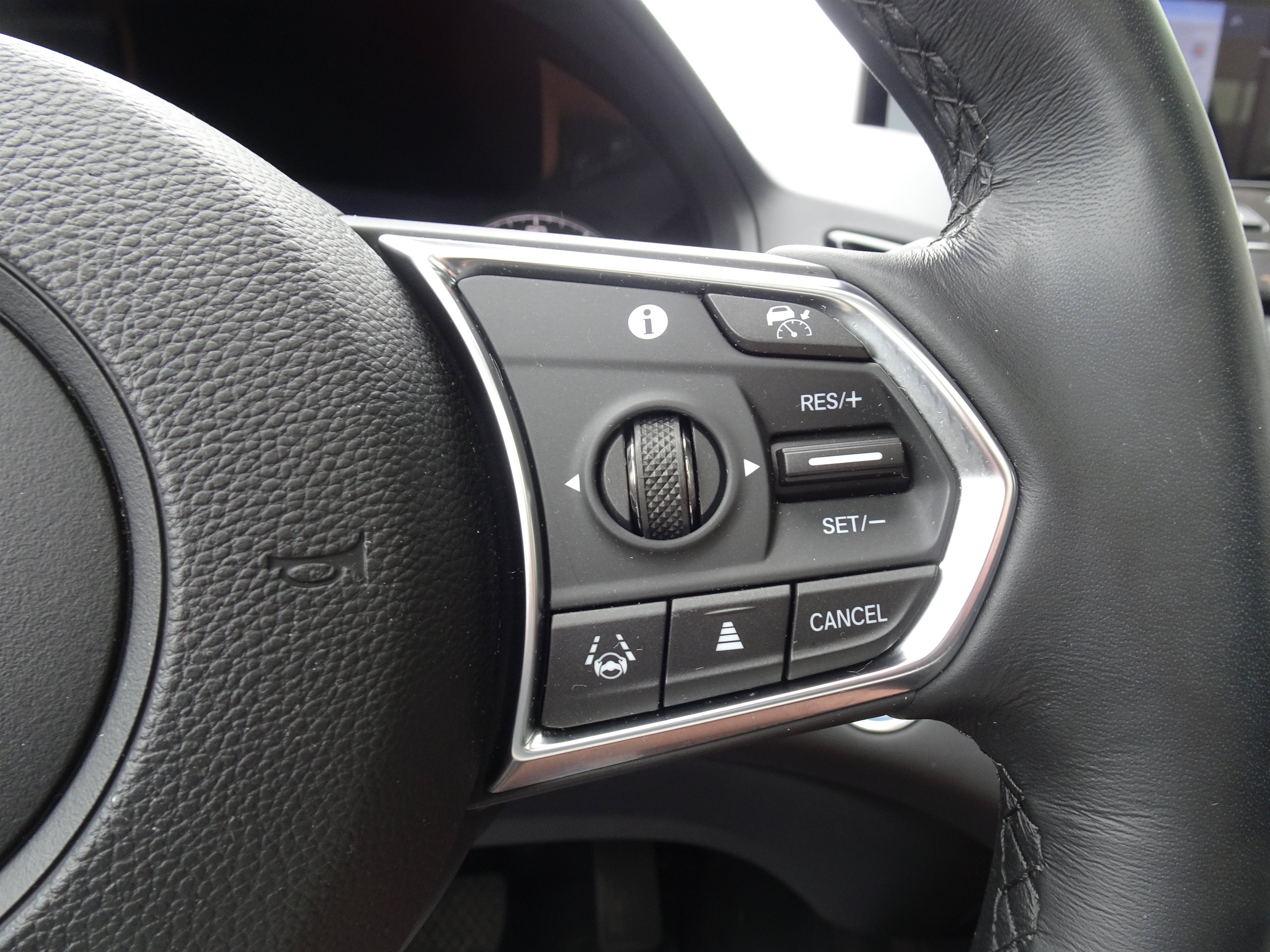 Used 2023 Acura RDX AWD w/ Technology Package image 22