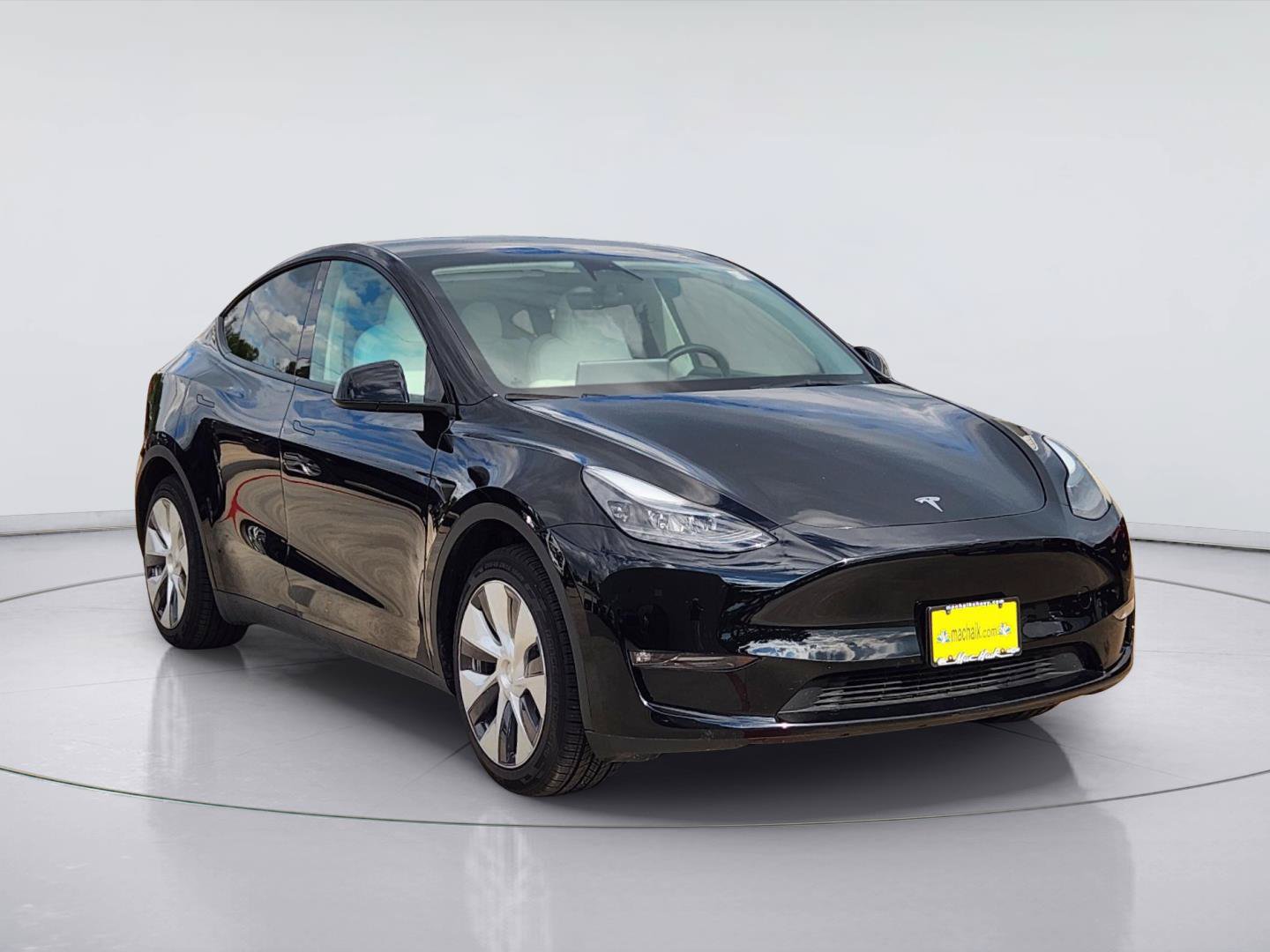 Used 2023 Tesla Model Y Long Range AWD/4WD image 3