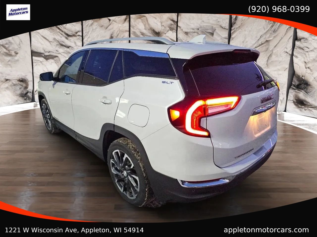 Used 2022 GMC Terrain SLT w/ Infotainment Package II image 10