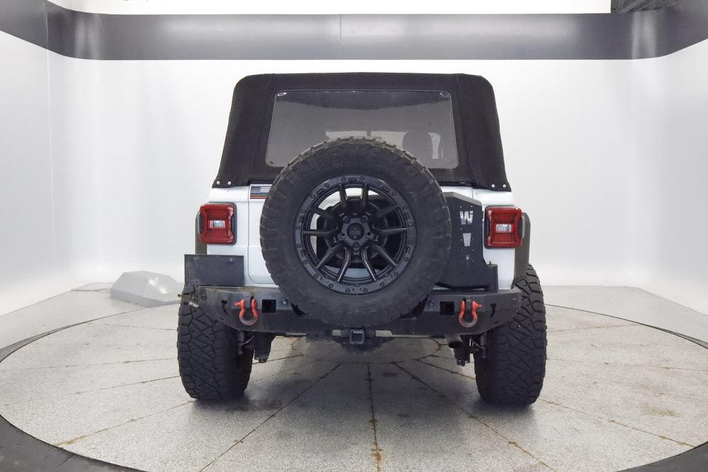 Used 2023 Jeep Wrangler Unlimited Rubicon w/ LED Lighting Group AWD/4WD image 6