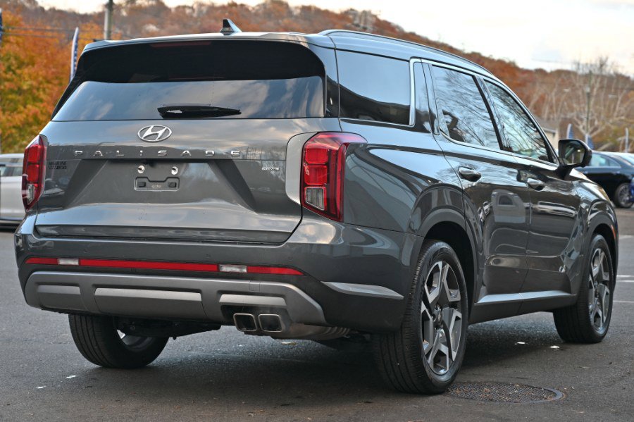 Used 2023 Hyundai Palisade SEL w/ Cargo Package image 6