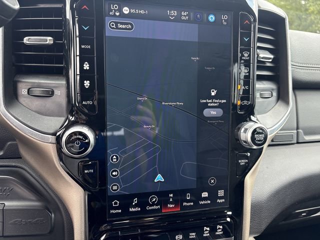 Used 2024 RAM 3500 Laramie image 28