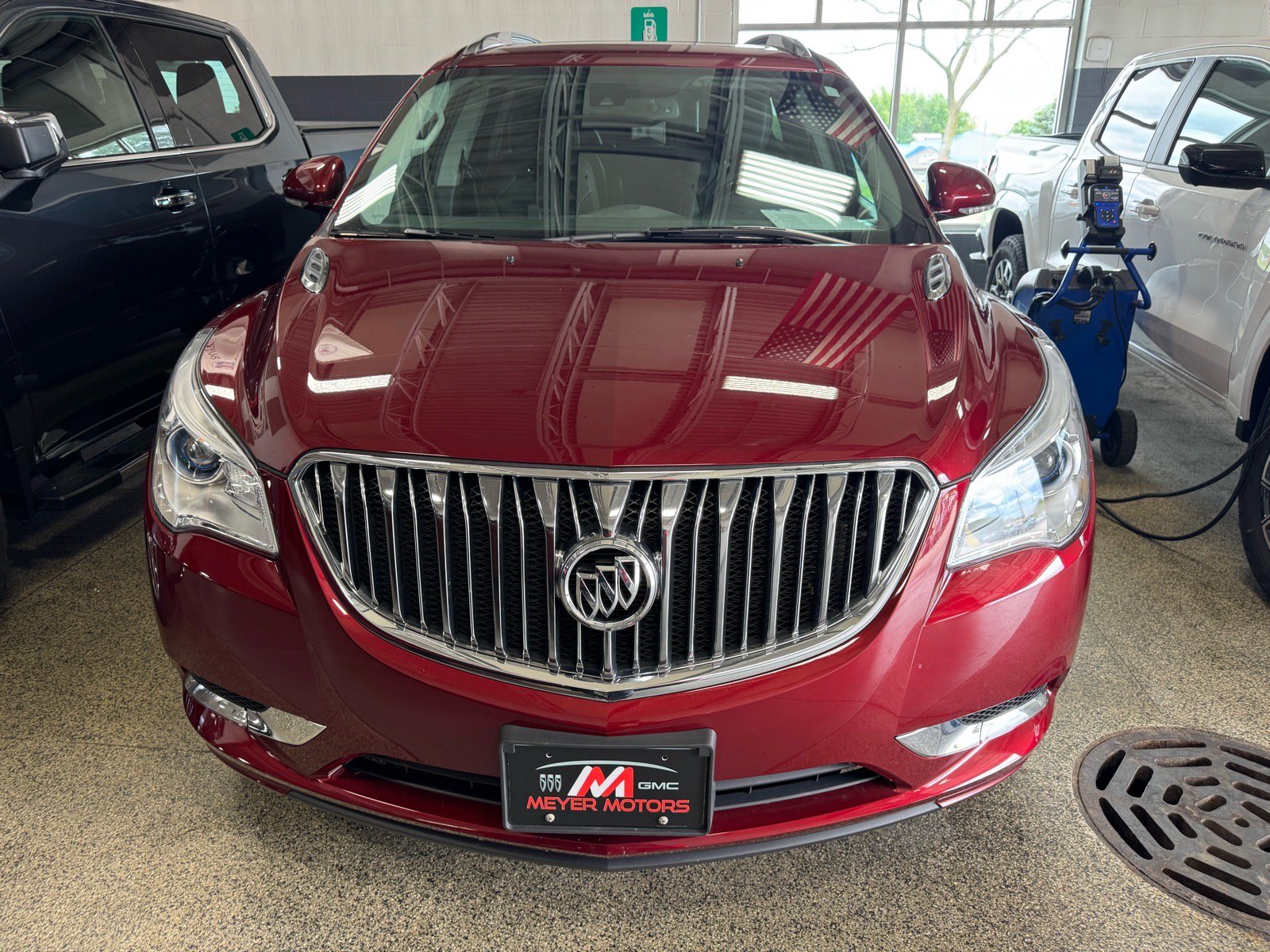 Used 2015 Buick Enclave Premium w/ Experience Buick Package AWD/4WD image 2