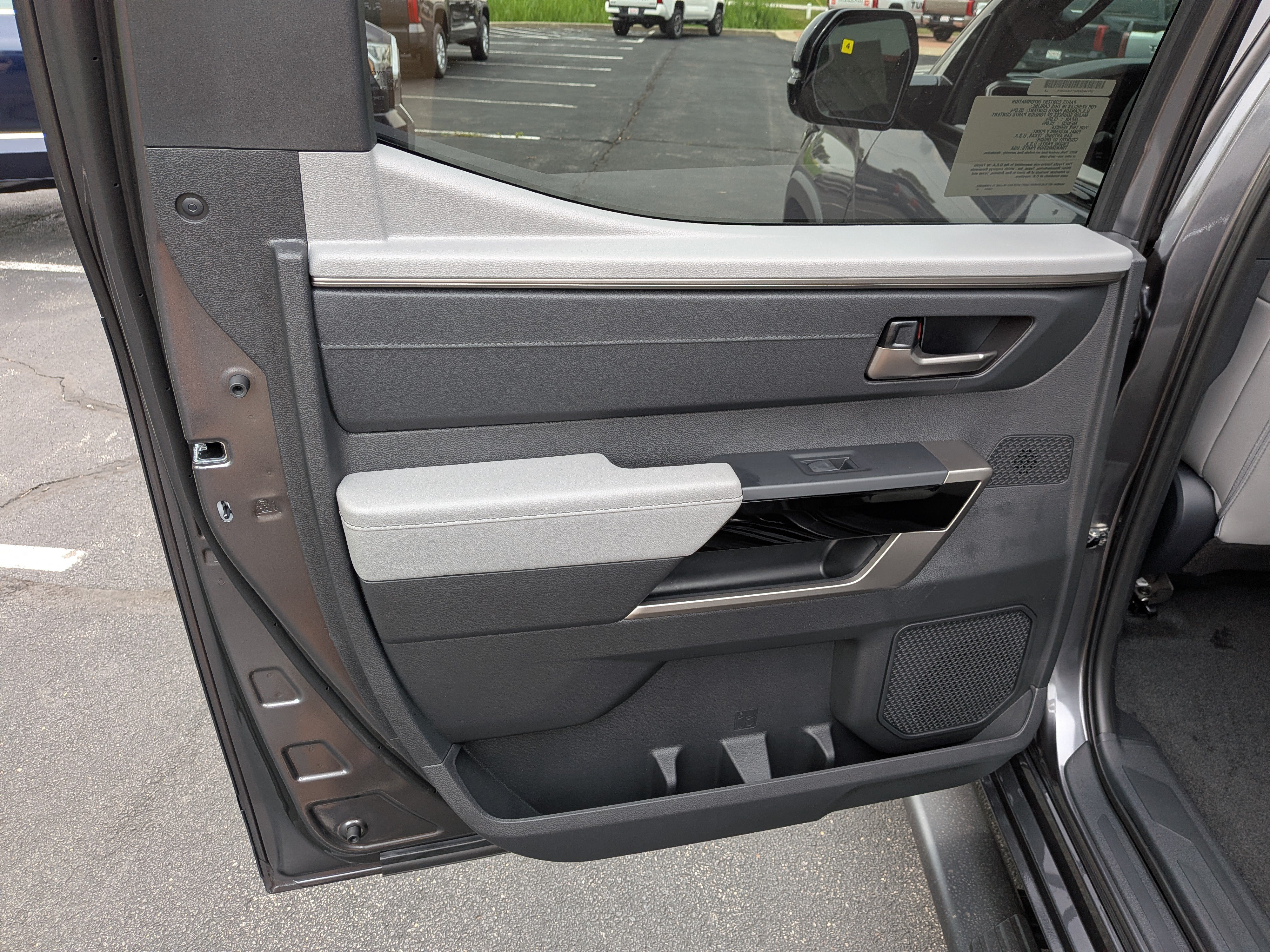 New 2026 Toyota Tundra Limited AWD/4WD image 18