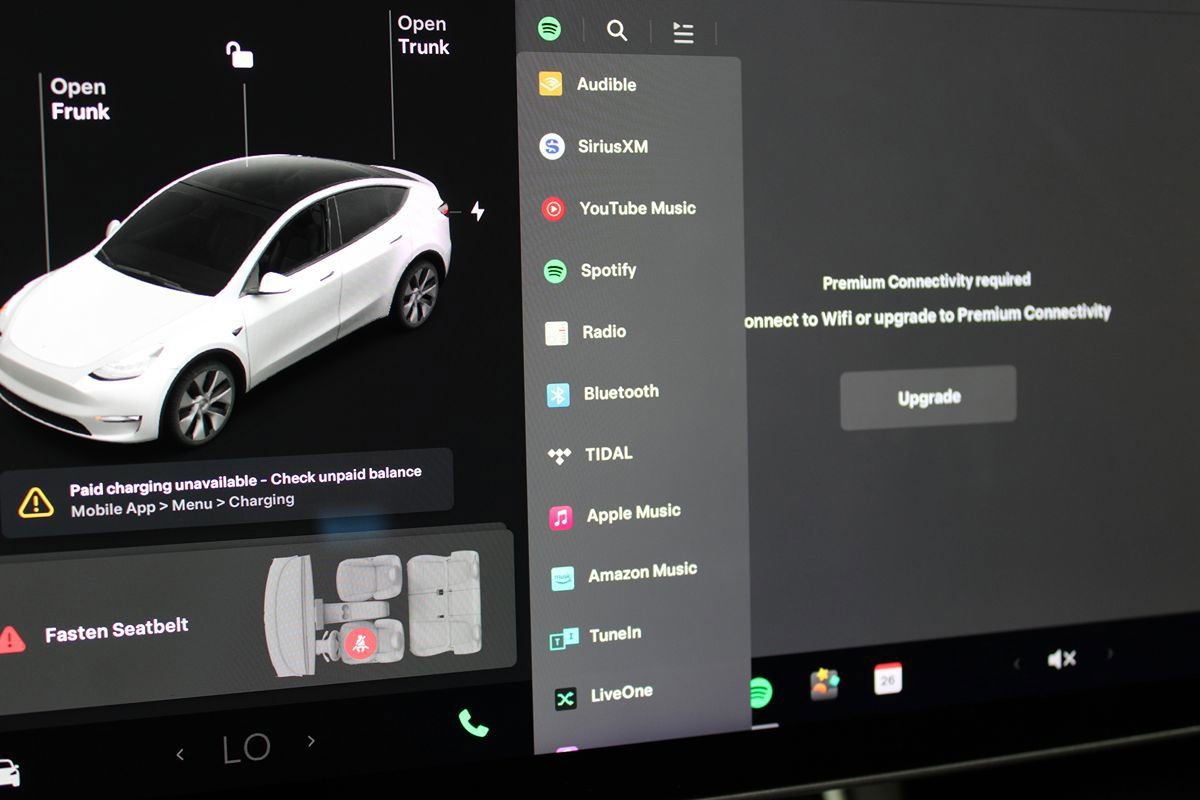Used 2021 Tesla Model Y Long Range AWD/4WD image 20