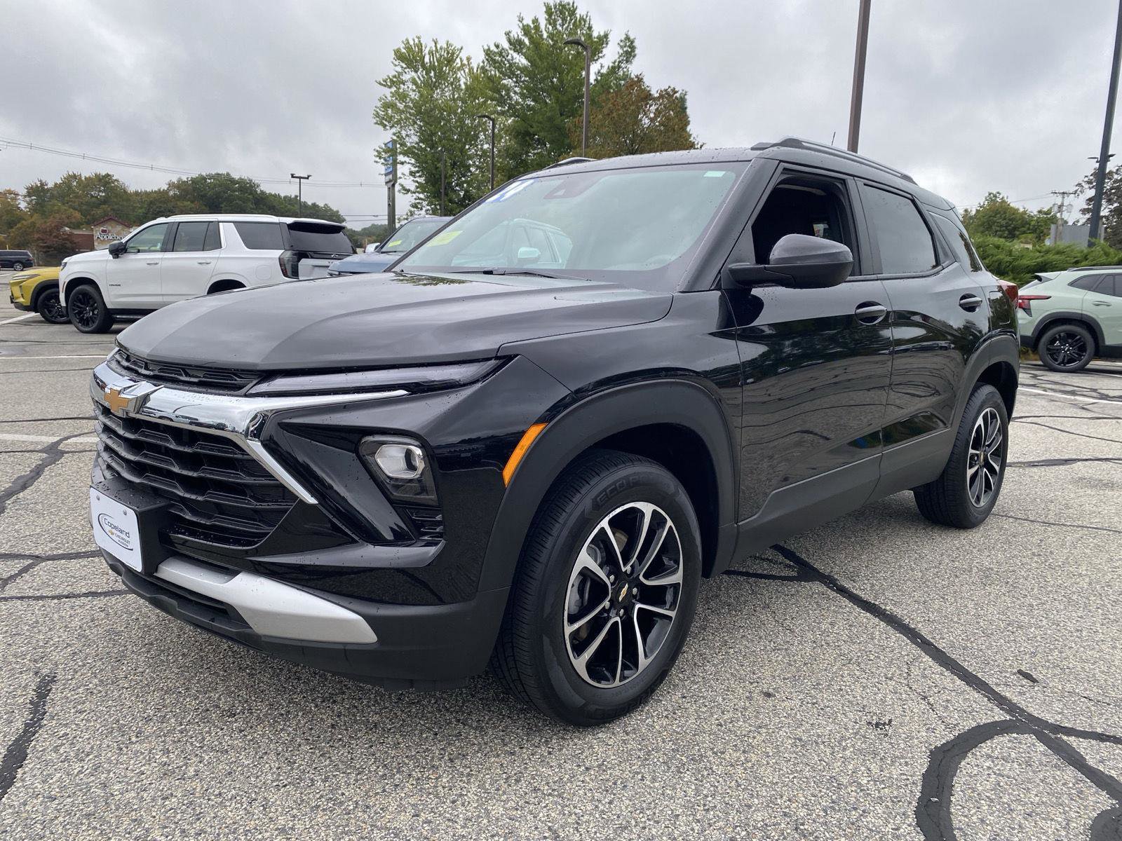 Used 2024 Chevrolet TrailBlazer LT image 3