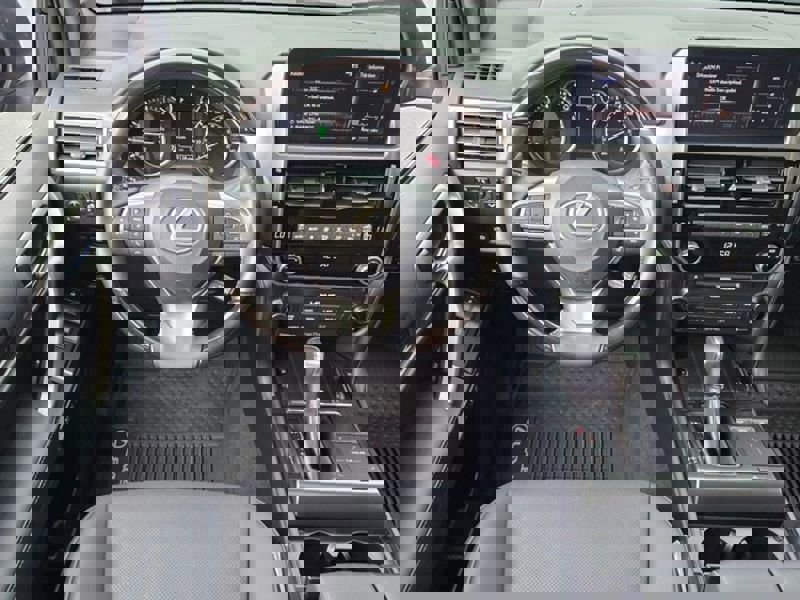 Used 2023 Lexus GX 460 Premium w/ Accessory Package image 7