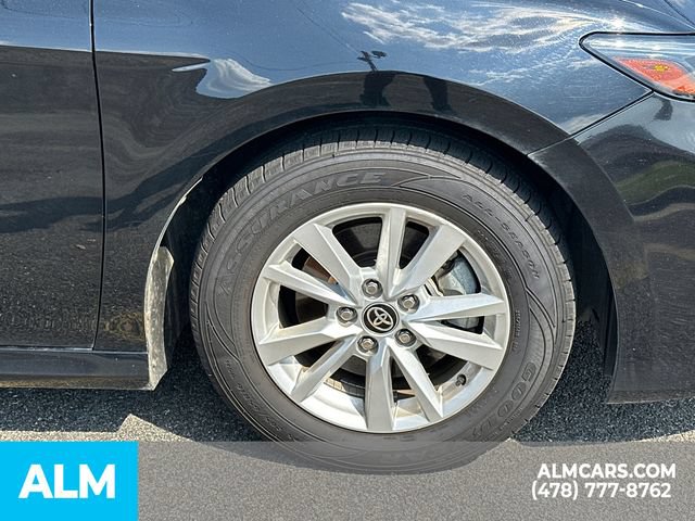 Used 2025 Toyota Camry LE FWD image 14
