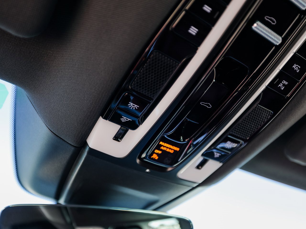 Certified 2023 Porsche Panamera Platinum Edition image 21