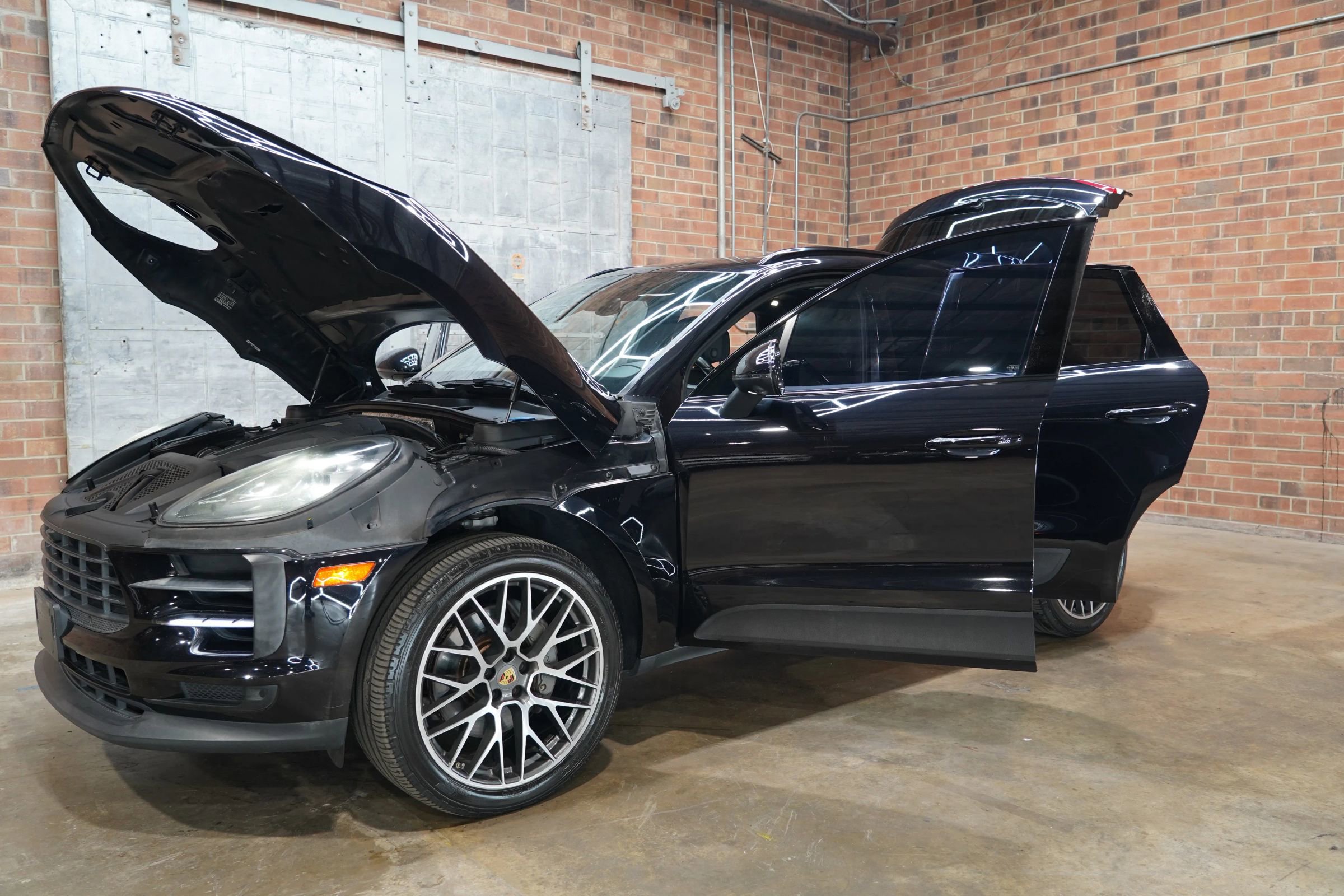 Used 2019 Porsche Macan S image 30