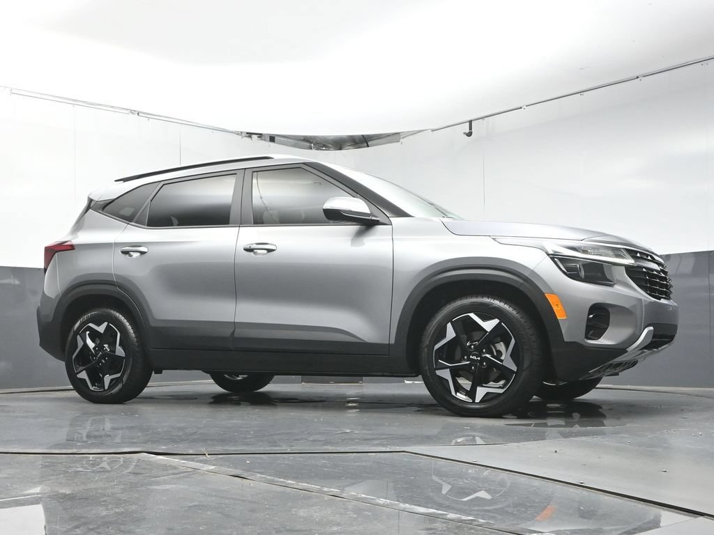 Used 2025 Kia Seltos S FWD image 29