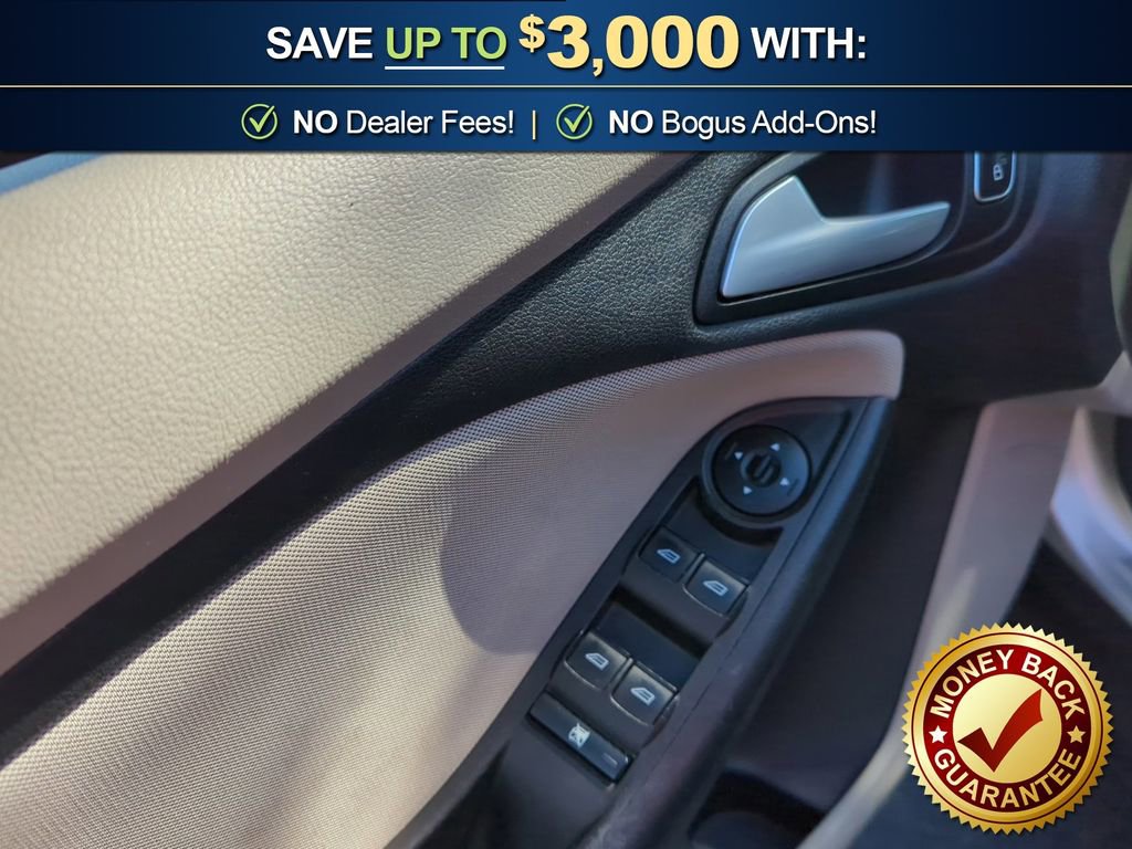 Used 2017 Ford Focus SE image 16