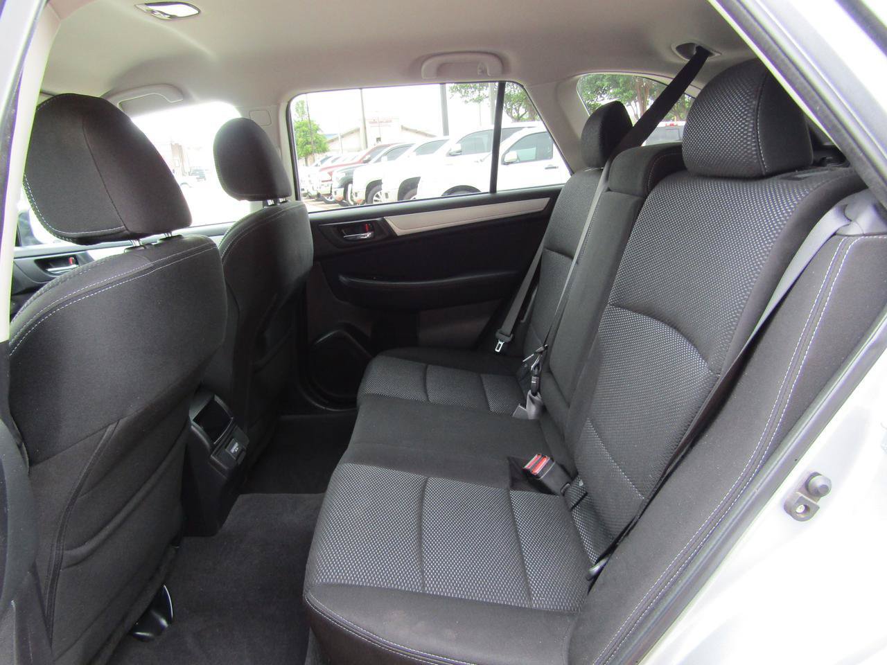 Used 2018 Subaru Outback 2.5i Premium AWD/4WD image 9