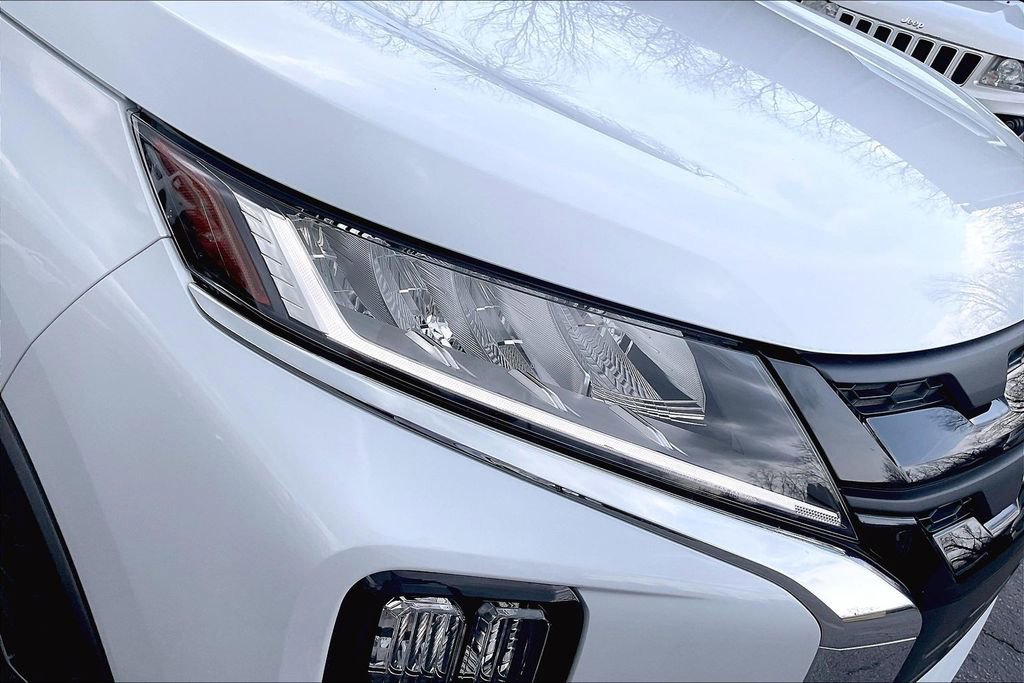 Used 2024 Mitsubishi Outlander Sport Ralliart image 27