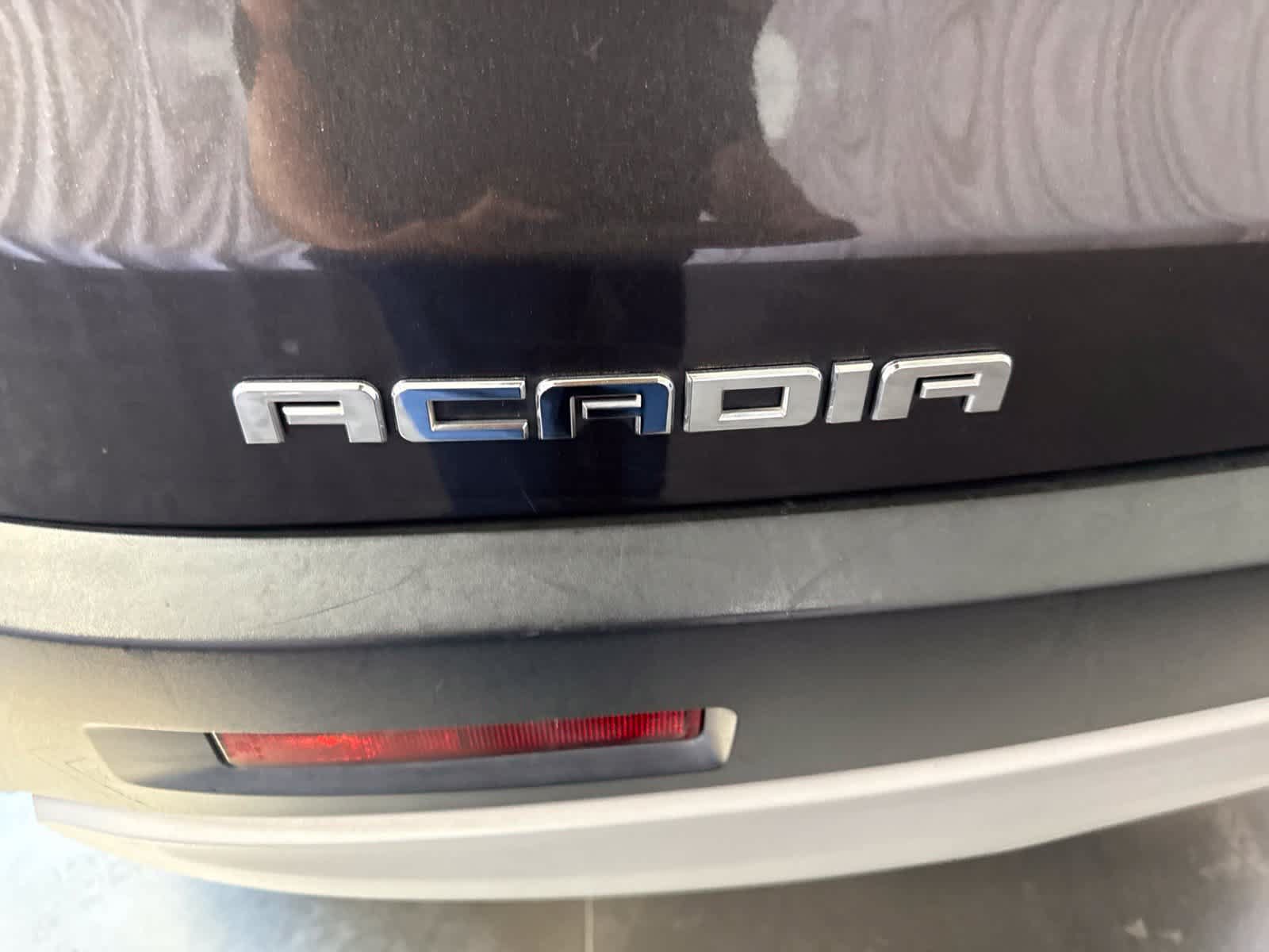 Used 2017 GMC Acadia SLE FWD image 15