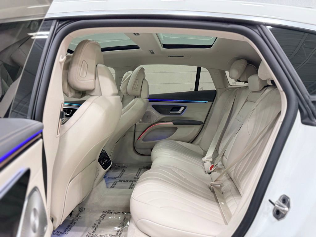 Used 2023 Mercedes-Benz EQS 580 4MATIC Sedan image 34