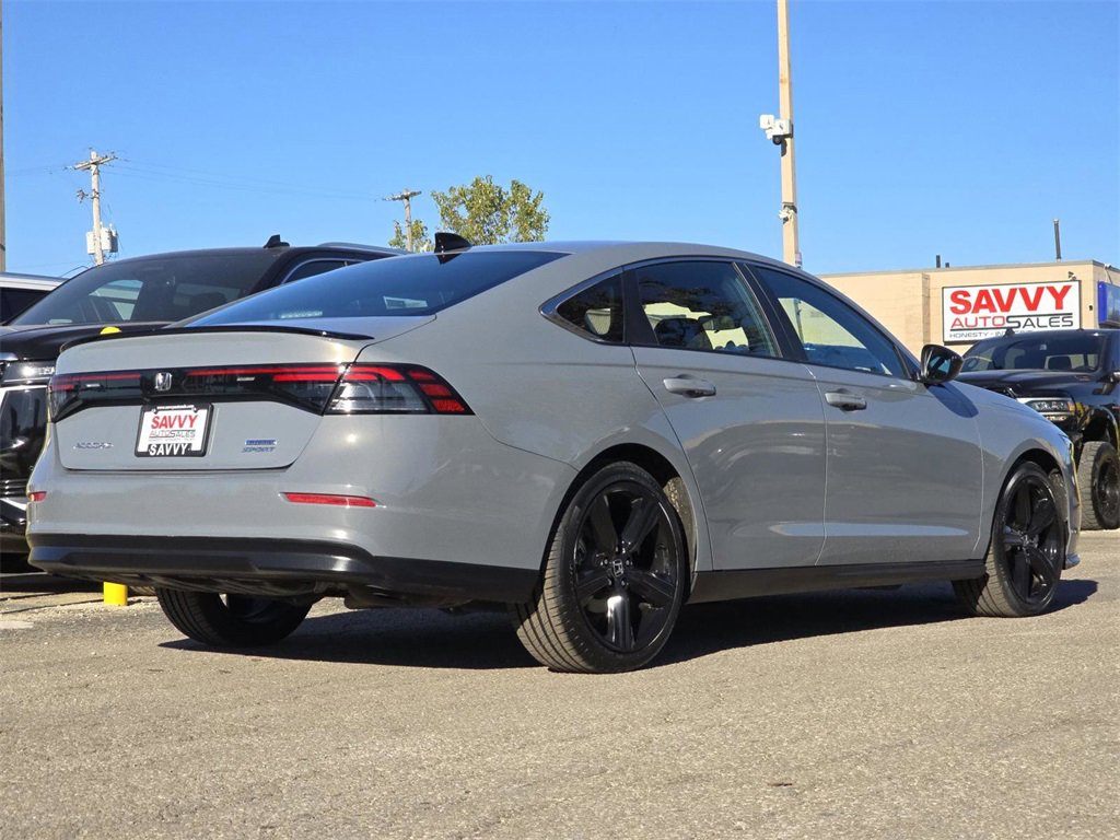 Used 2025 Honda Accord Sport image 15
