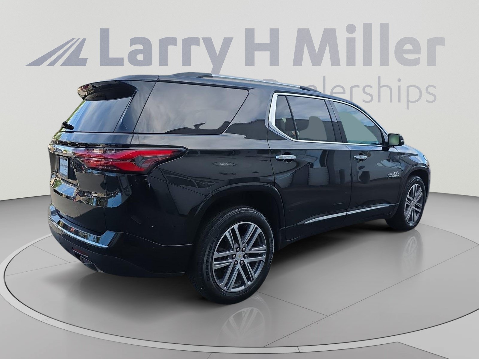 Used 2023 Chevrolet Traverse High Country AWD/4WD image 8