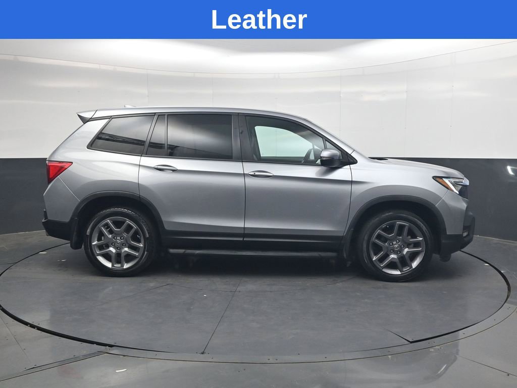 Used 2023 Honda Passport EX-L image 3