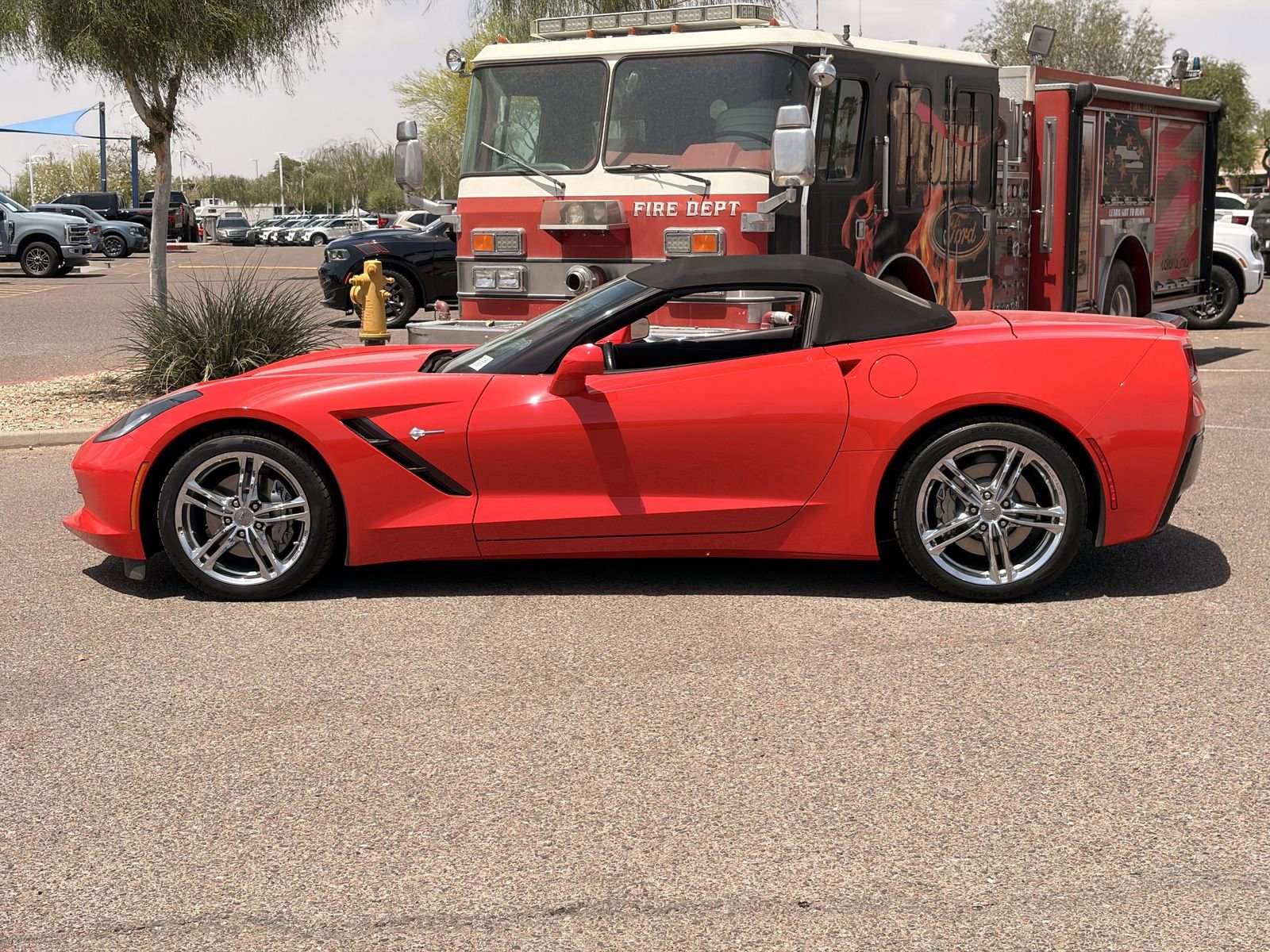 Used 2017 Chevrolet Corvette Stingray Convertible w/ Battery Protection Package RWD image 2
