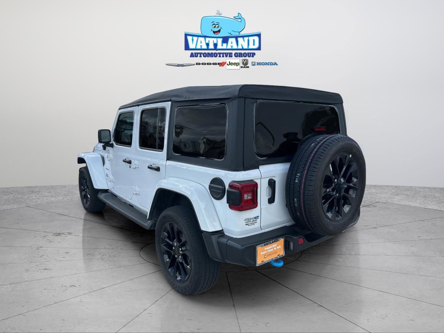 Used 2023 Jeep Wrangler Sahara 4xe w/ Cold Weather Group image 3