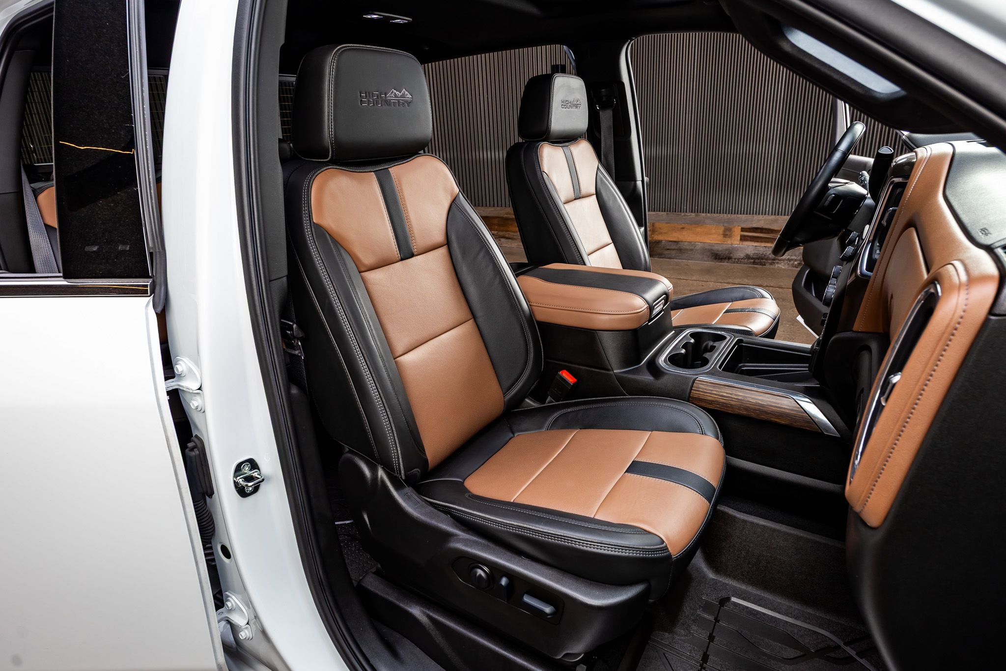 Used 2023 Chevrolet Silverado 3500 High Country image 31