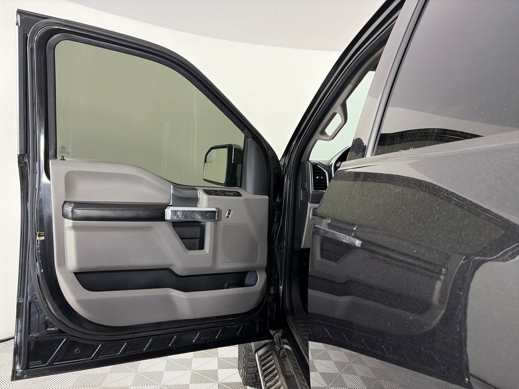 Used 2015 Ford F150 XLT w/ Equipment Group 302A Luxury image 10