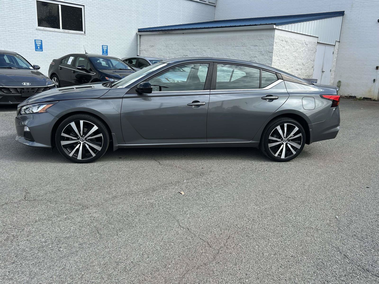 Used 2020 Nissan Altima 2.5 SR AWD/4WD image 6