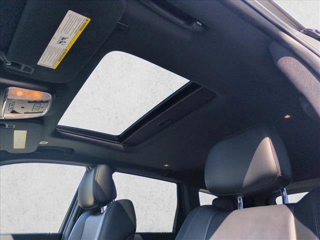 Used 2019 Jeep Grand Cherokee Altitude image 16