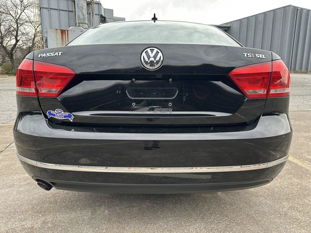 Used 2015 Volkswagen Passat 1.8T SEL Premium FWD image 5